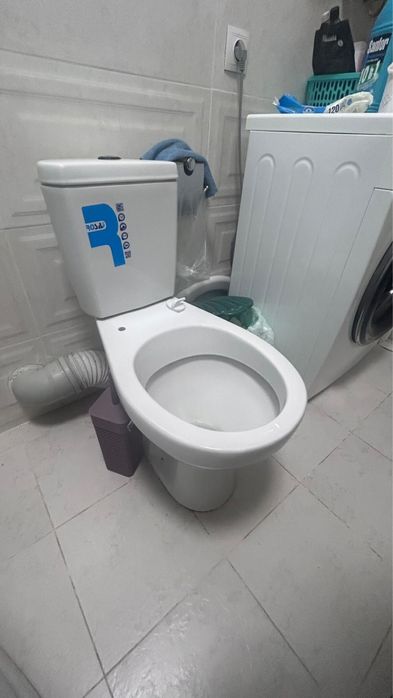 Продается Унитаз