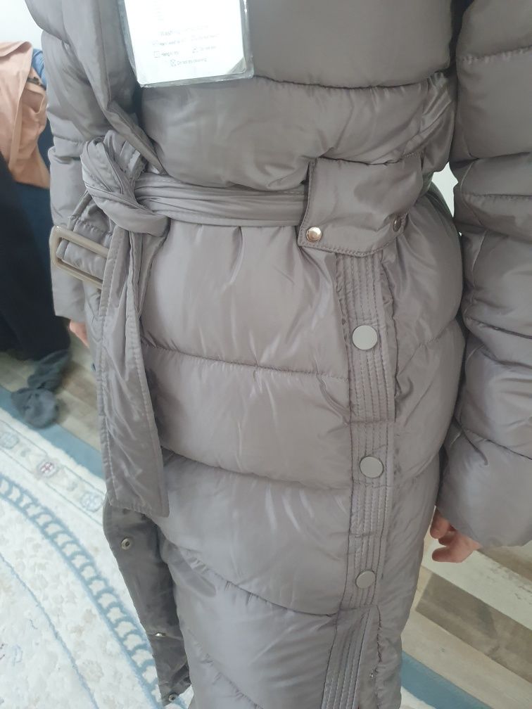 Продам женскую зимнюю куртку