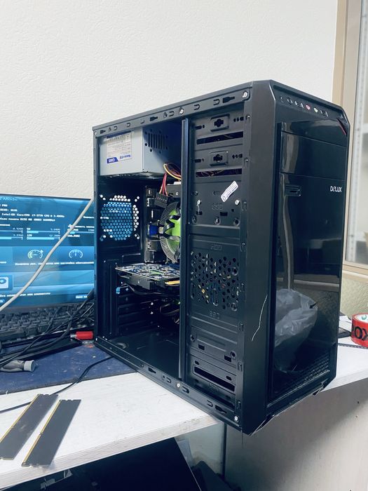 Продам игравой системник i7-3770 rx580