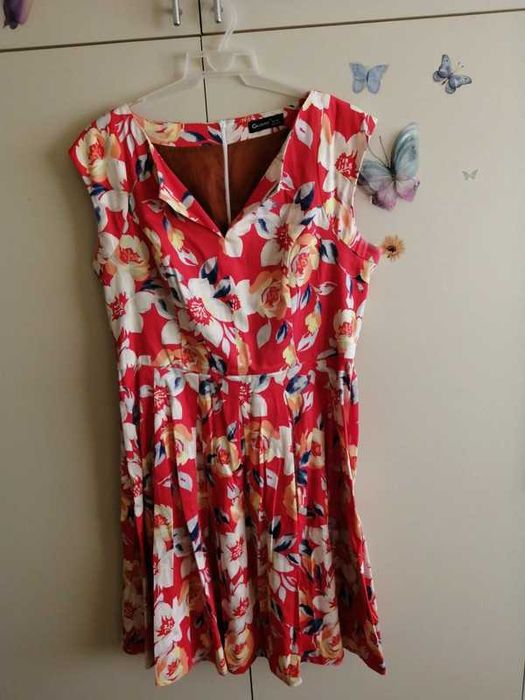 Rochie fără mânecă