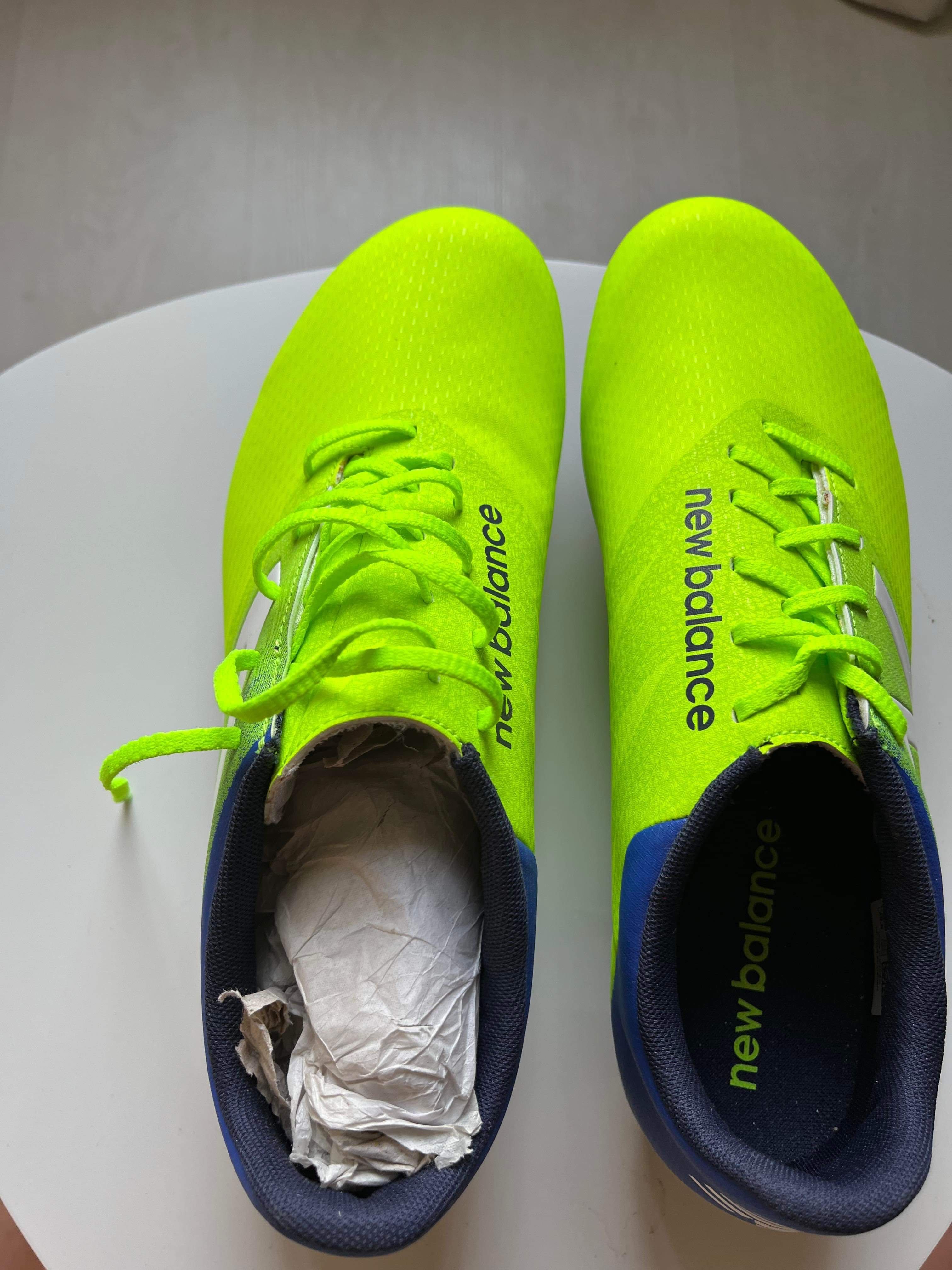 Футболни обувки New Balance