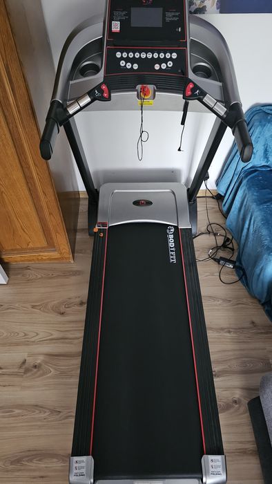 Banda de alergat electrica BodyFit A6000, Motor 3.25 CP, App FitShow,