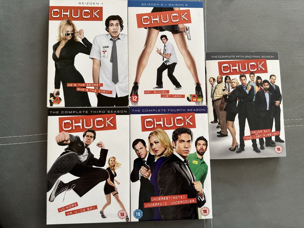 Сериали Big Bang Theory - Nikita - Homeland - Gotham - Scrubs и други