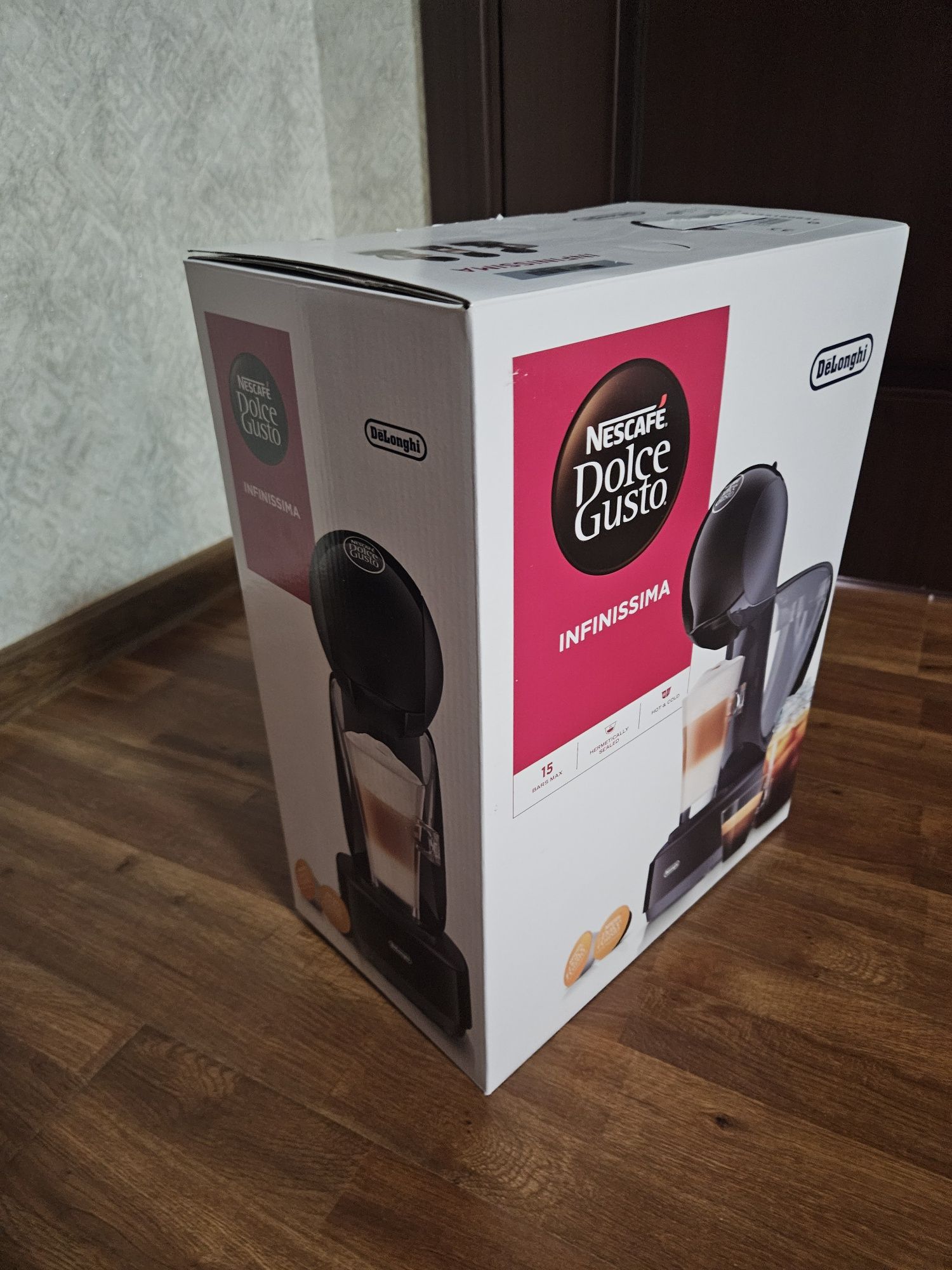 Капсульная кофемашина Delonghi Dolce gusto