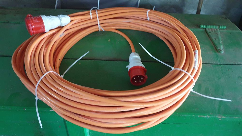 Prelungitor trifazic industrial pentru santier H07BQ-F