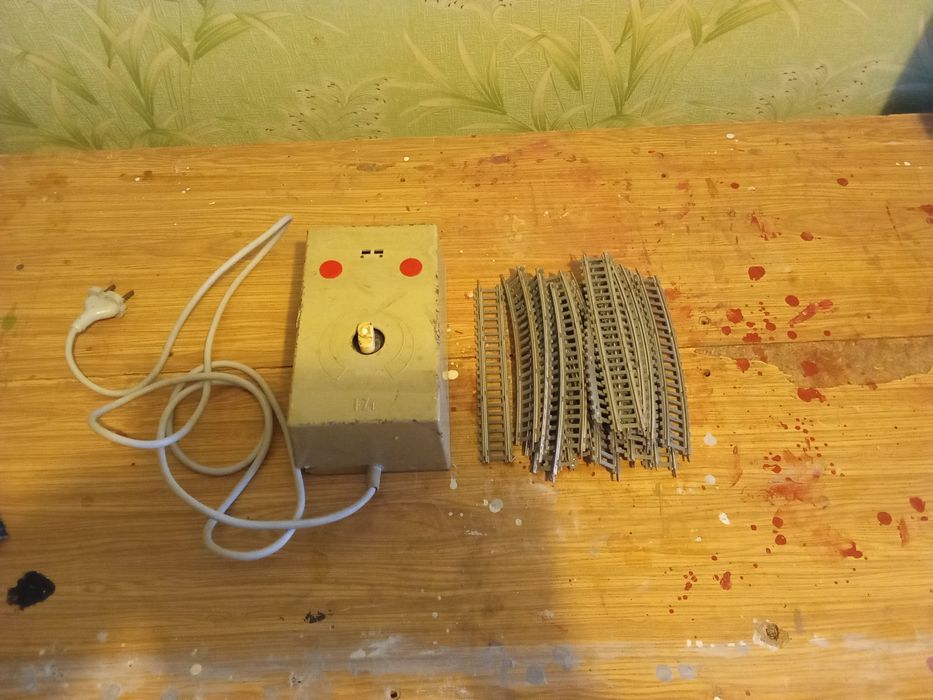 Трансформатор и рельсы от железной дороги производства ГДР