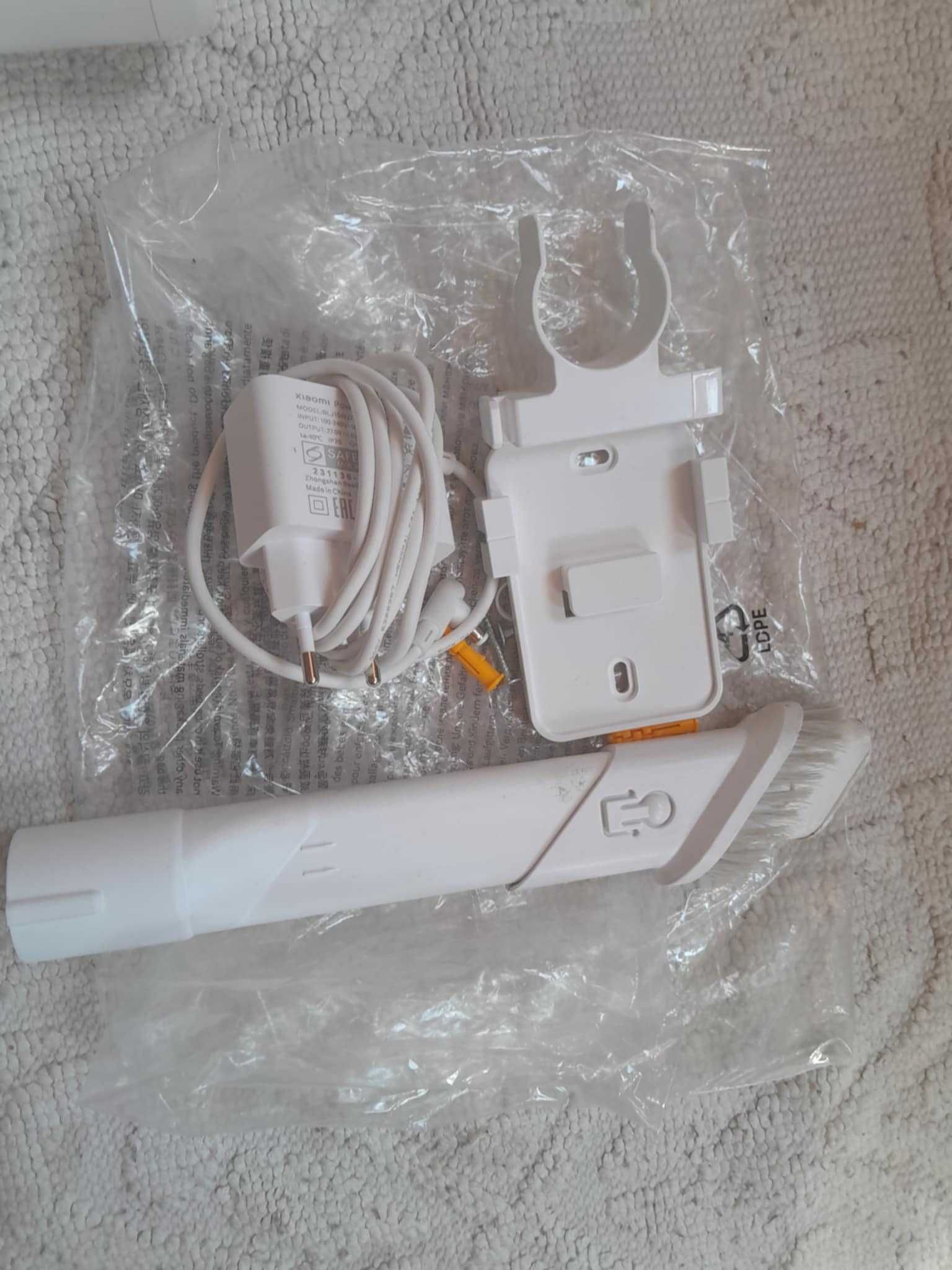 Вертикална прахосмукачка Xiaomi Vacuum Cleaner G20 Lite (BHR8195EU)
