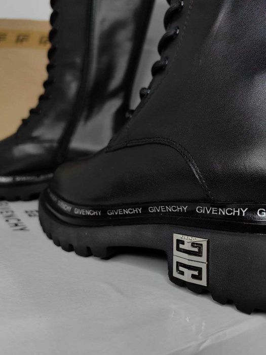 Дамски Ботуши GIVENCHY