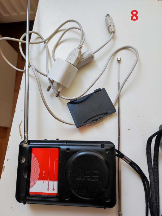 Продават се портативни радиоприемници