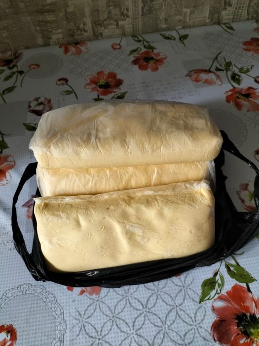 Масло домашнее продам свежее за семь тысяч тенге