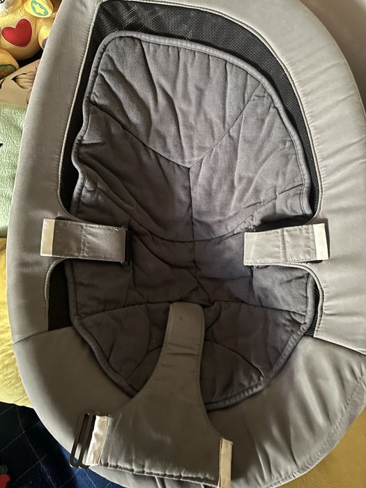 Шезлонг Nuna Leaf