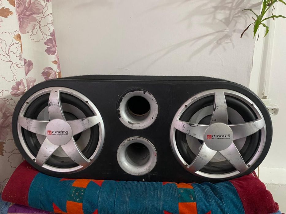 Сабвуфер с усилителем на каспи 120.000 стоит