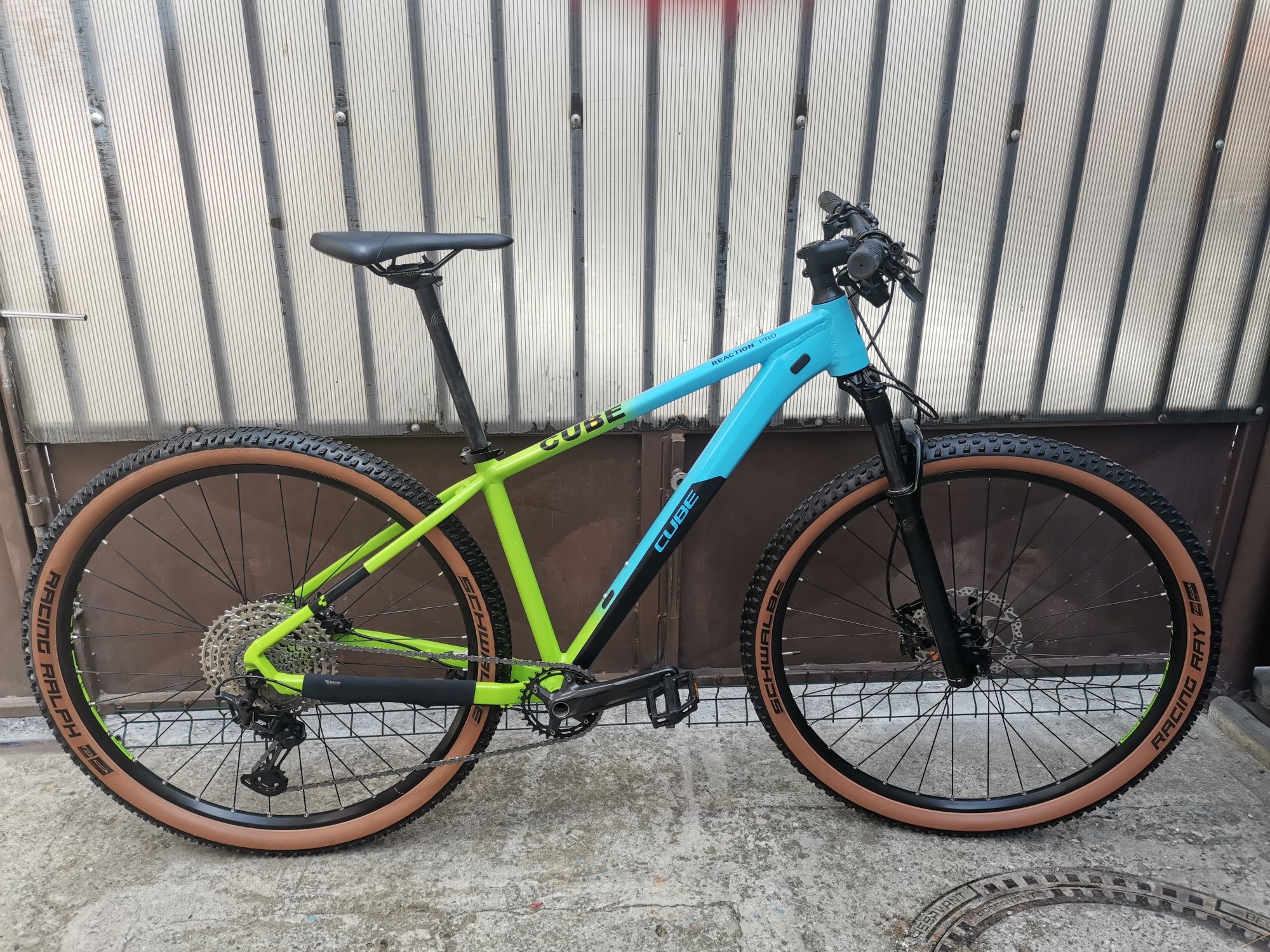 Bicicleta Cube Reaction Pro 29"