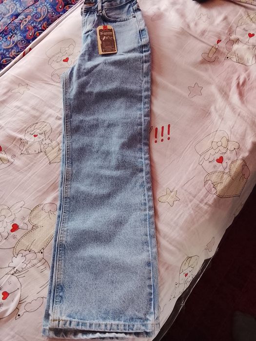 Джинсы новые женские