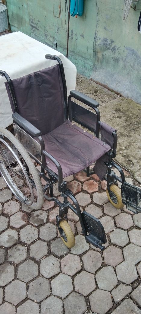 Коляска Инвалидная