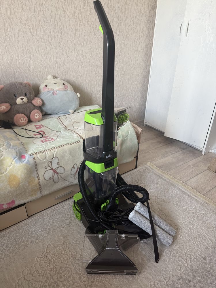 продам моющий пылесос новый