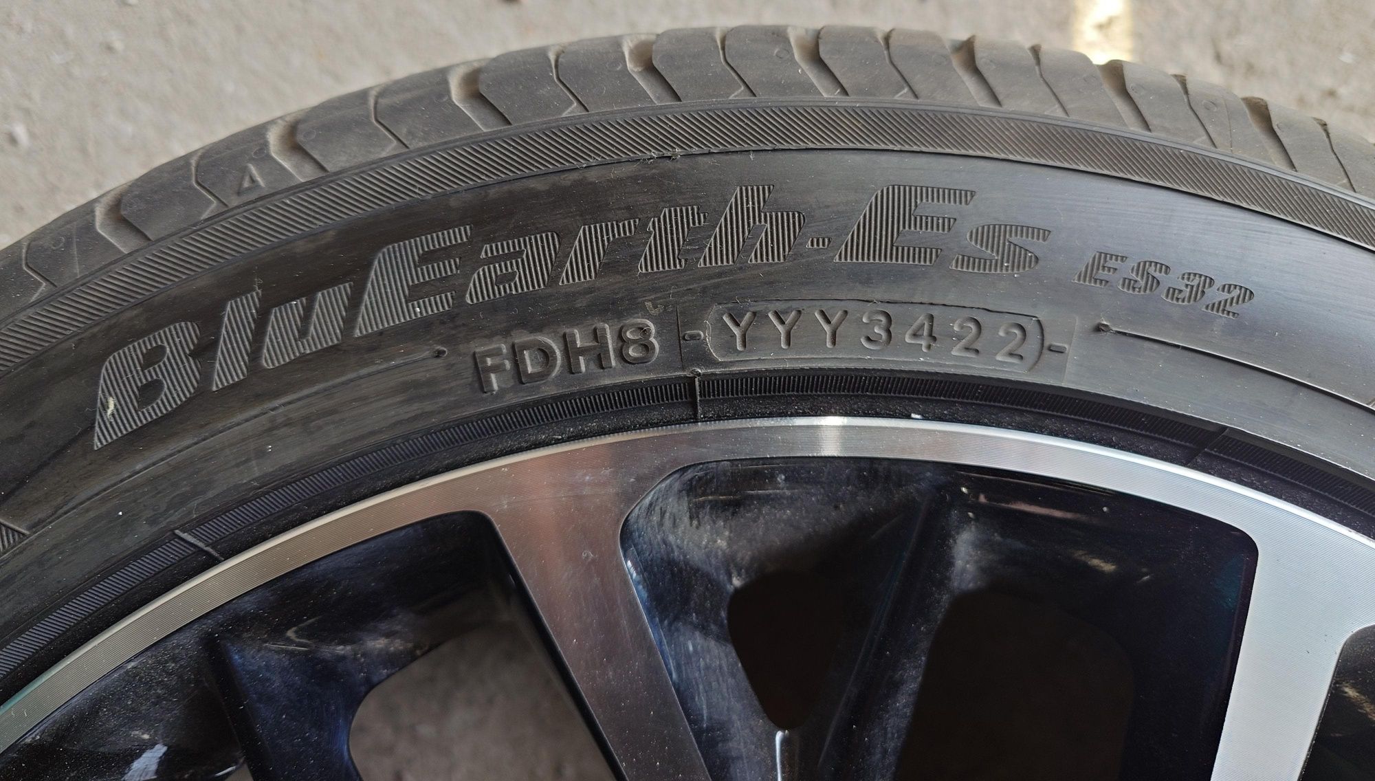 225/45 R 17 94V Летние шины YOKOHAMA с дисками.  Состояние новое .