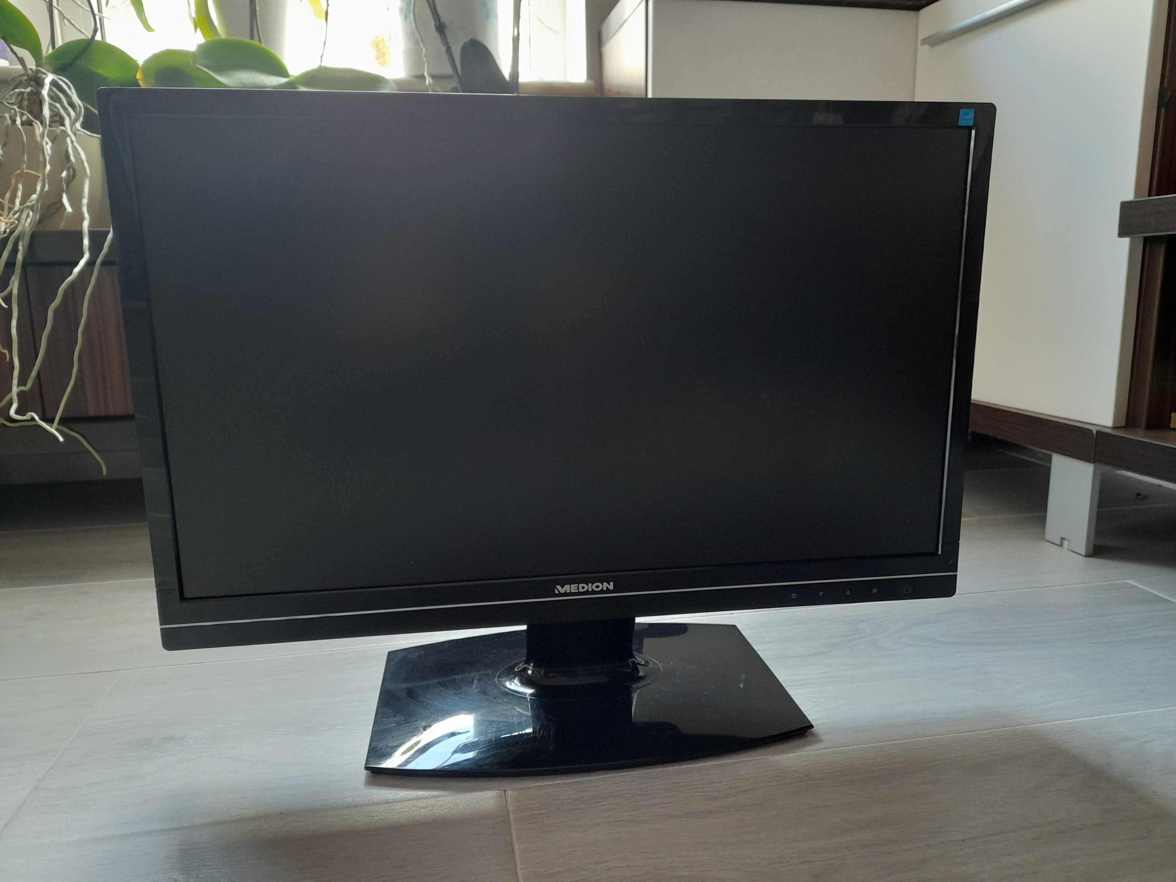 Monitor PC, firmele LG si MEDDION