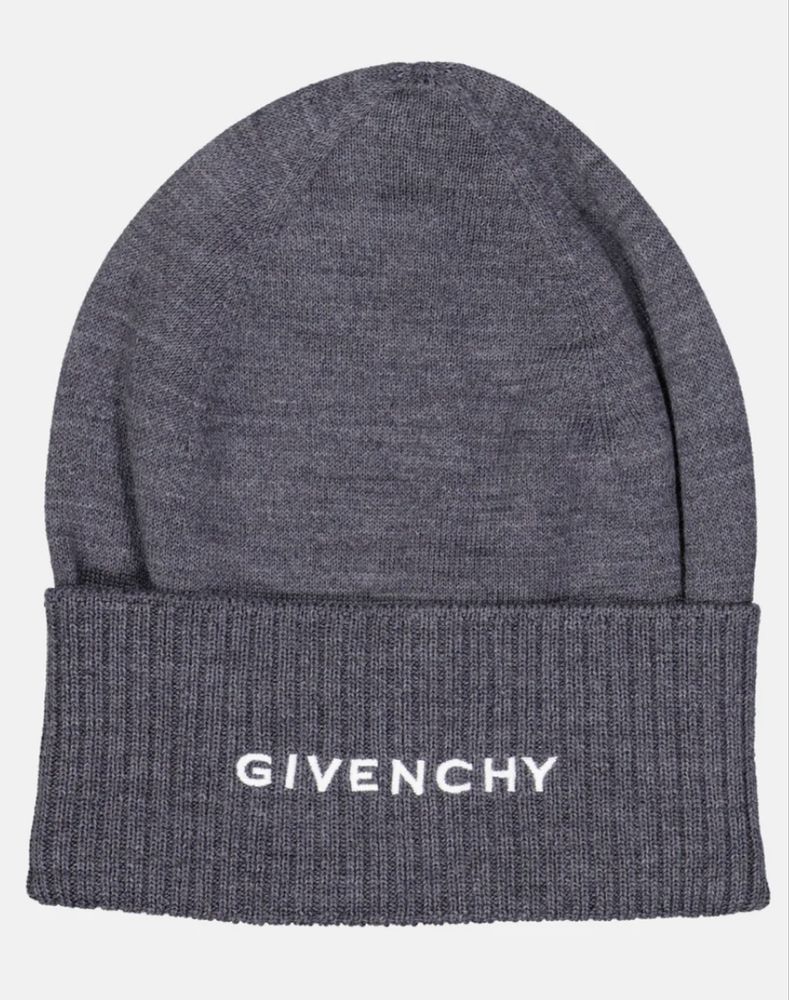 Caciula Givenchy