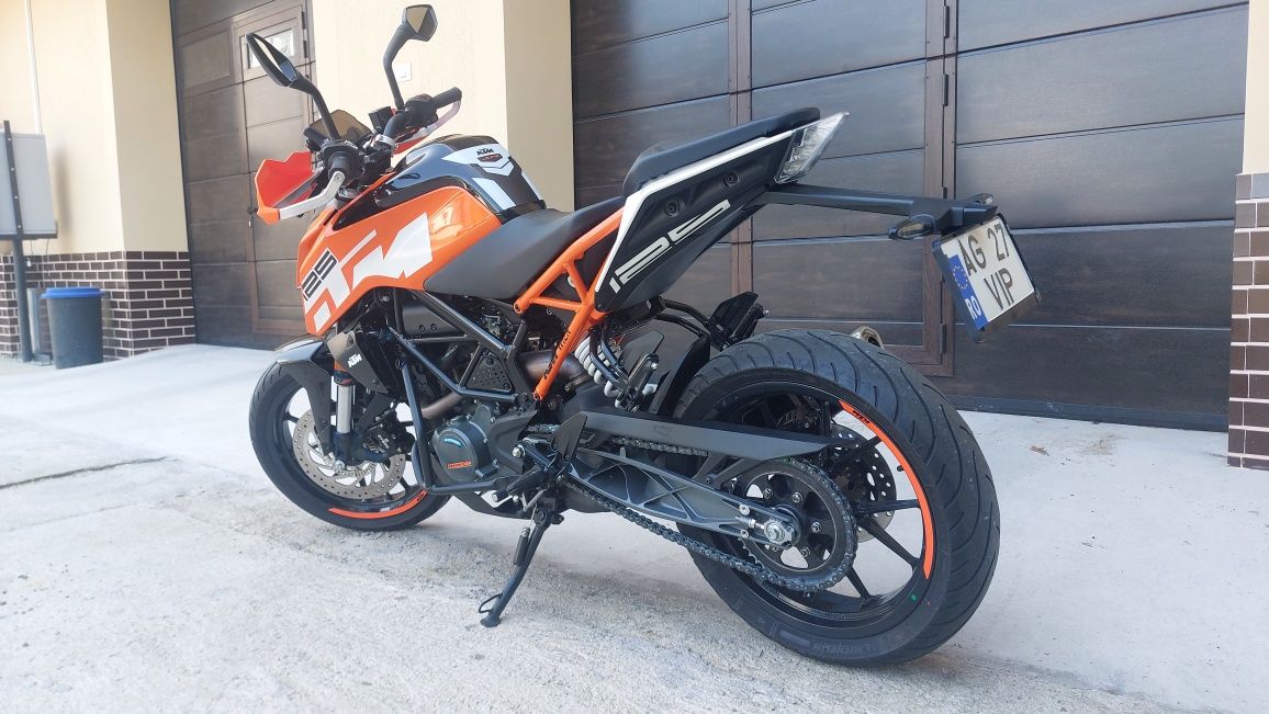 KTM DUKE 125 ABS 2020 LED se conduce cu A1 stare impecabilă Proprietar