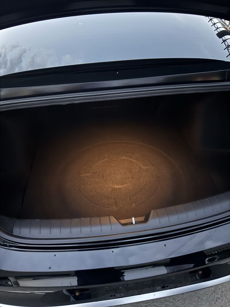2024 kia 5 sotiladi rangi qora 8000 km yurgan kimga qiziq bolsa teluch