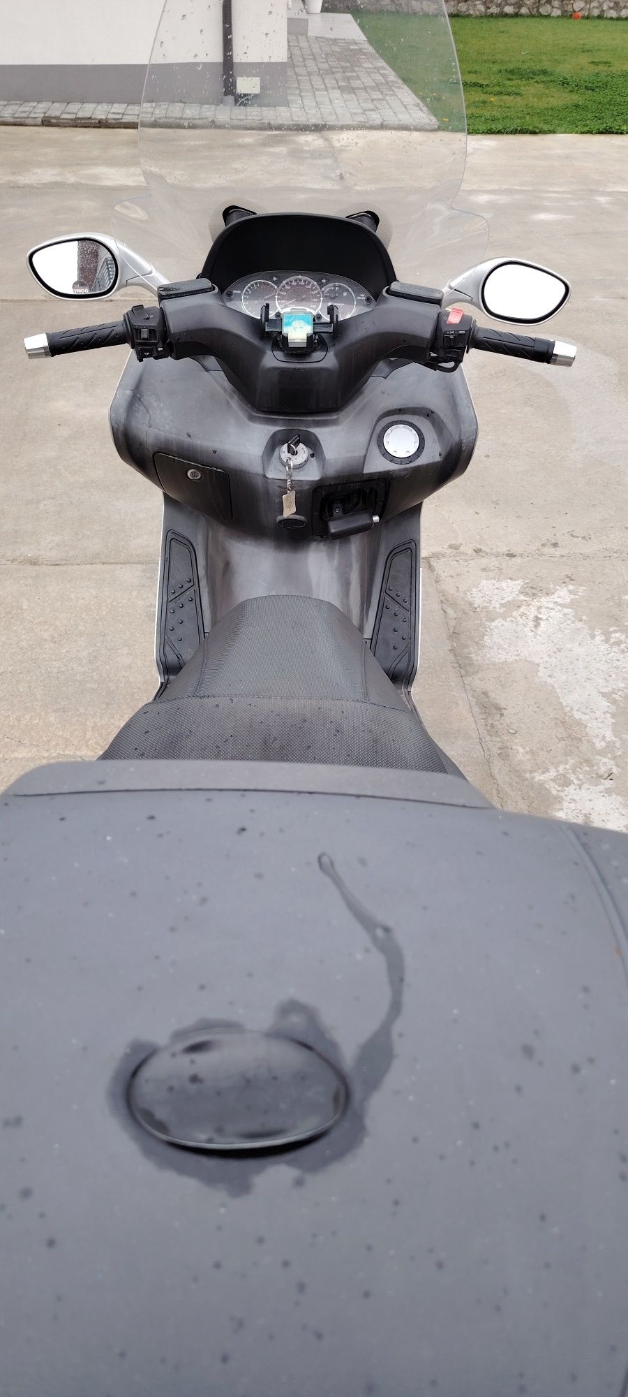 Scuter kymco xciting 500