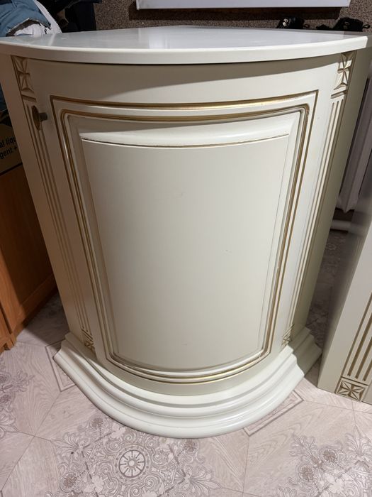 Сервант угловой сервант