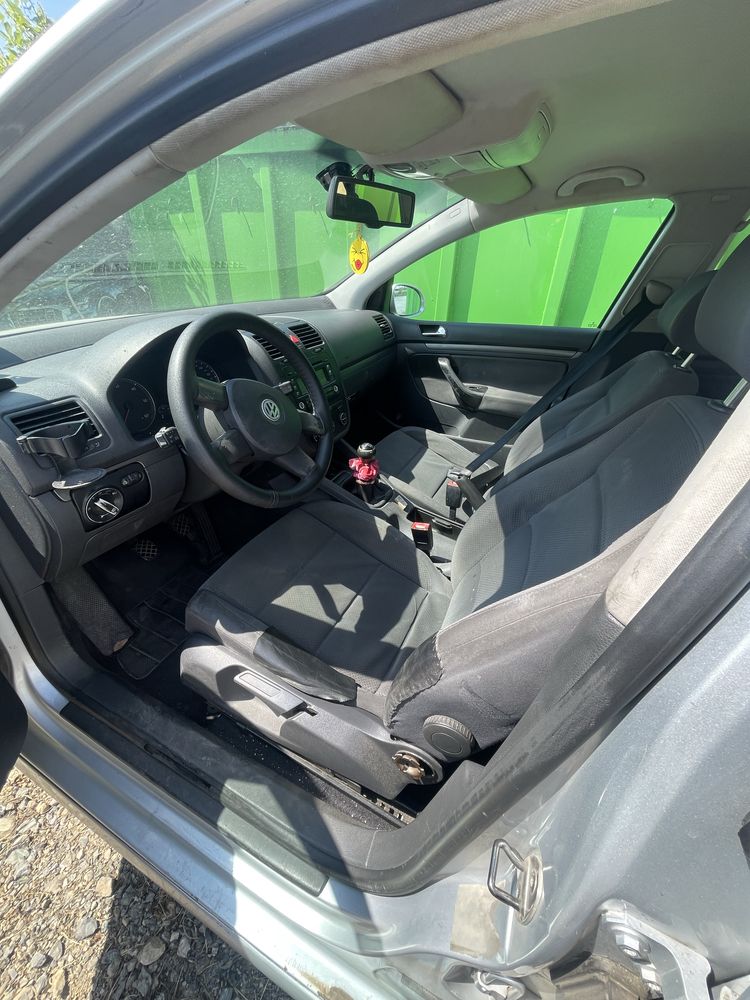 Golf V 1.9 tdi 105 на части