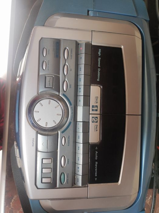 Магнитафон касетный в хорошем состоянии