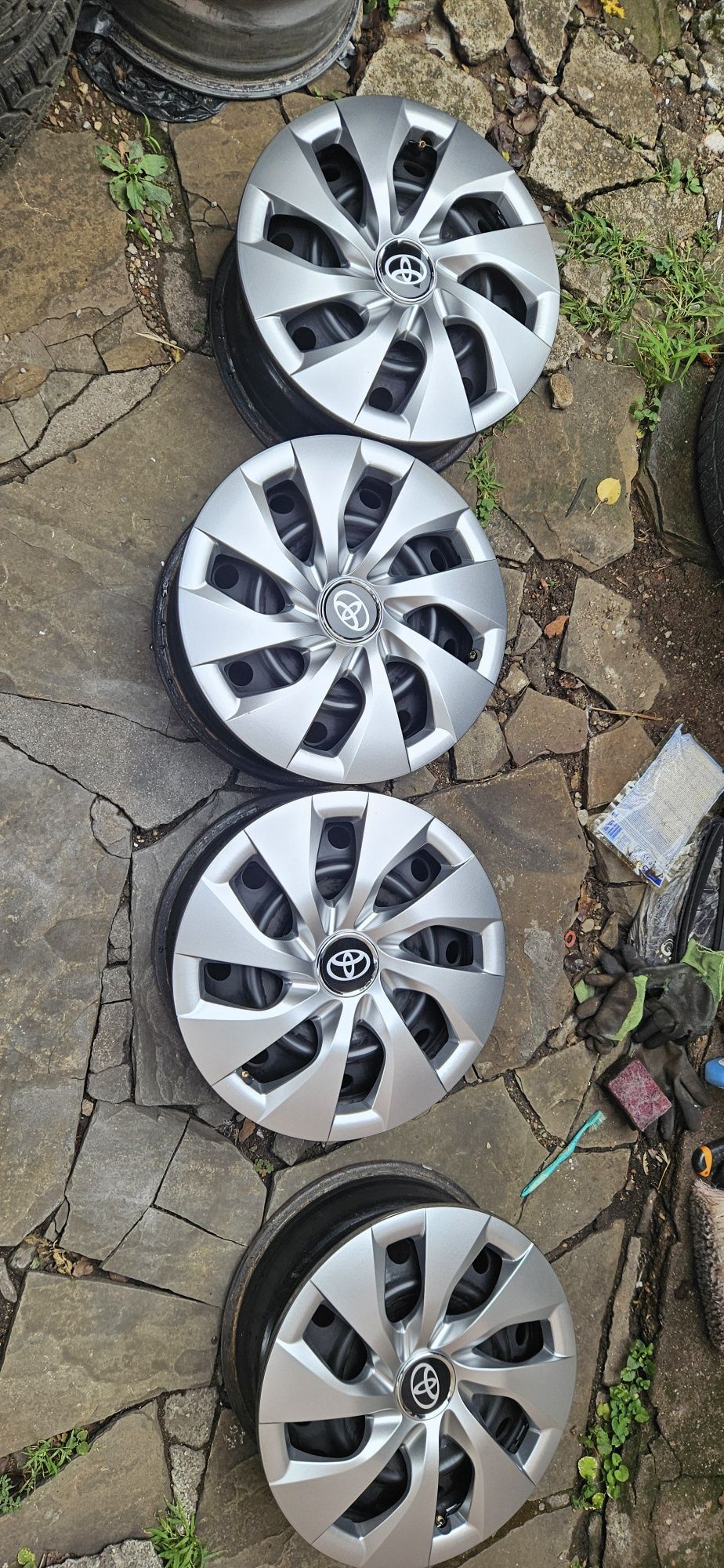 5/114.3/16 toyota corolla auris avensis оригинални джанти