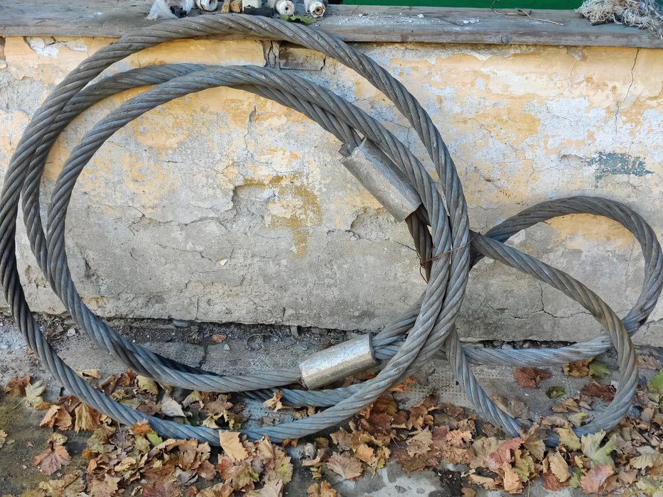 Vând șufă tractare utilaje grele.