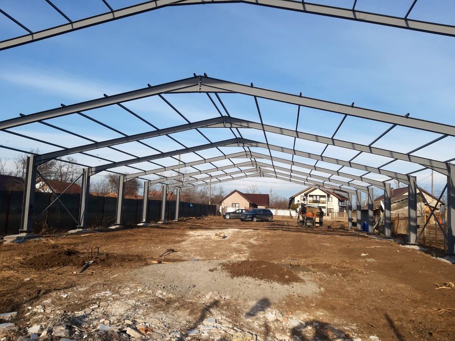 Vand hale structuri metalice executam lucrari la cererea clientului