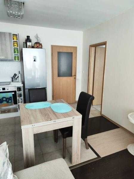 Дава се под наем Двустаен апартамент в Бургас, Славейков - 88 кв.м за 408 € - Снимка #5