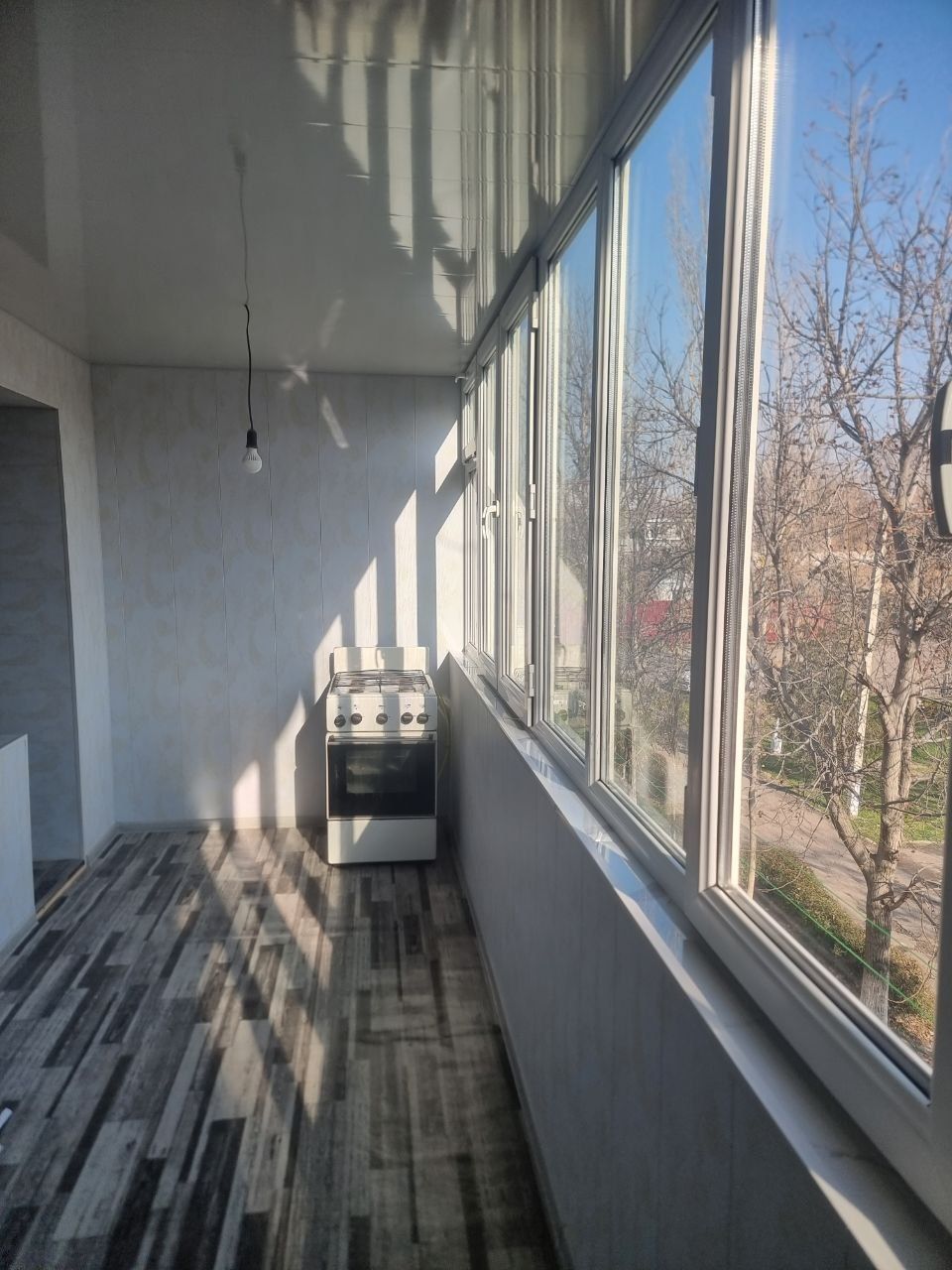 Продаётся 2х квартира в Чирчике на против Октябрь базар
