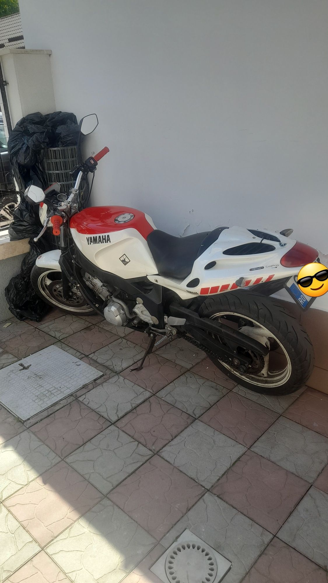 De vanzare YAMAHA FZR 600