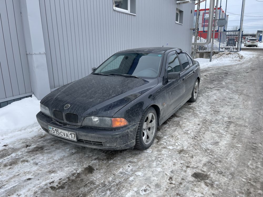 Продам БМВ Е39 1998