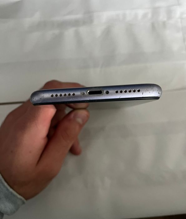 Iphone 11 întreținut
