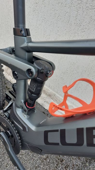 Bicicleta electrica Cube bosch cx4