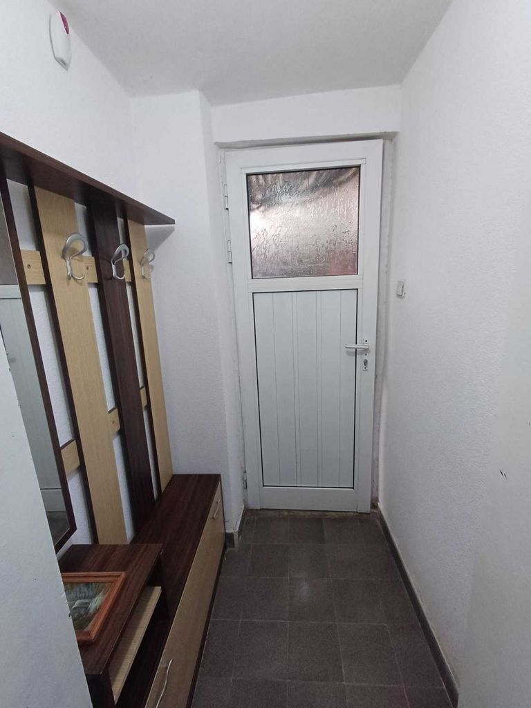 Дава се под наем Двустаен апартамент в Свиленград - 38 кв.м за 306 € - Снимка #10