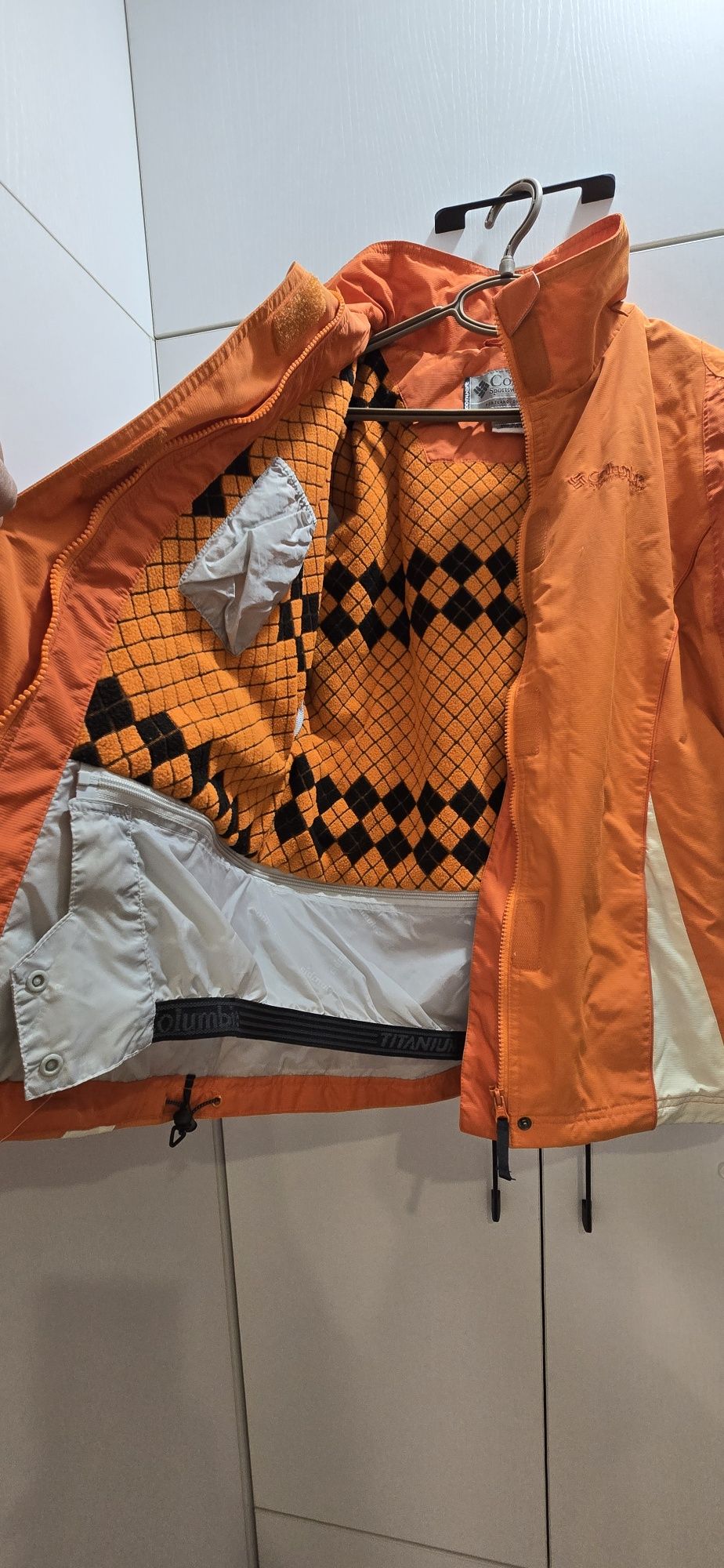 яке Columbia оригинално