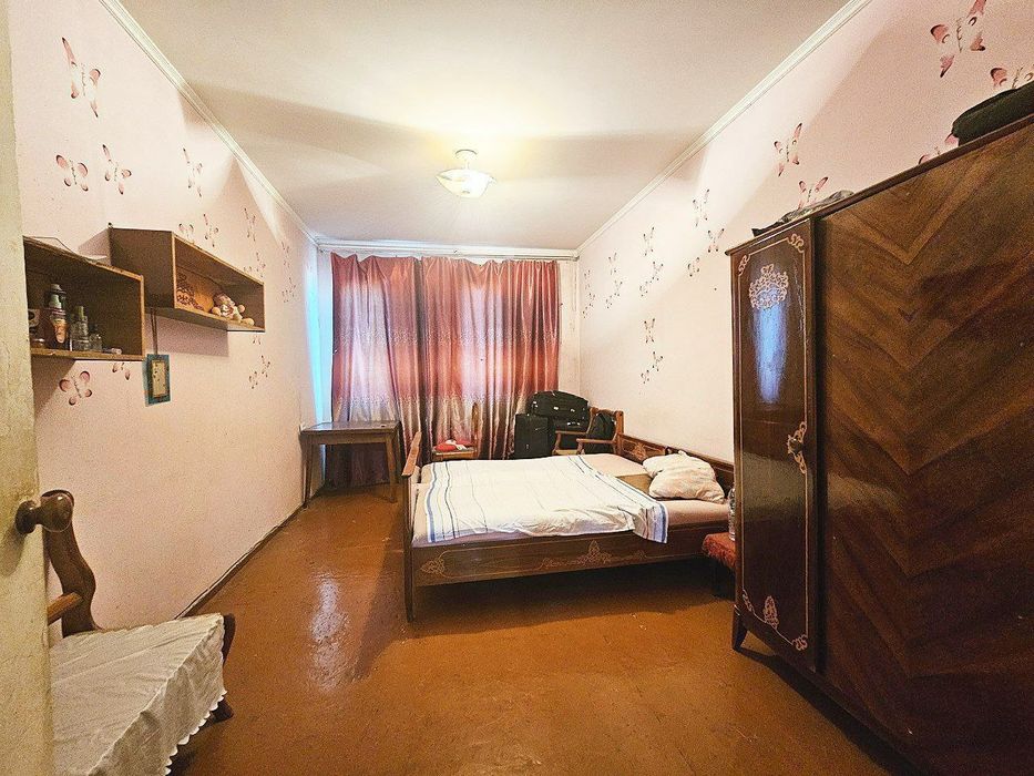 Квартира продаётся Чиланзар 19 квартал 2/4/4 зеркалка школа 101