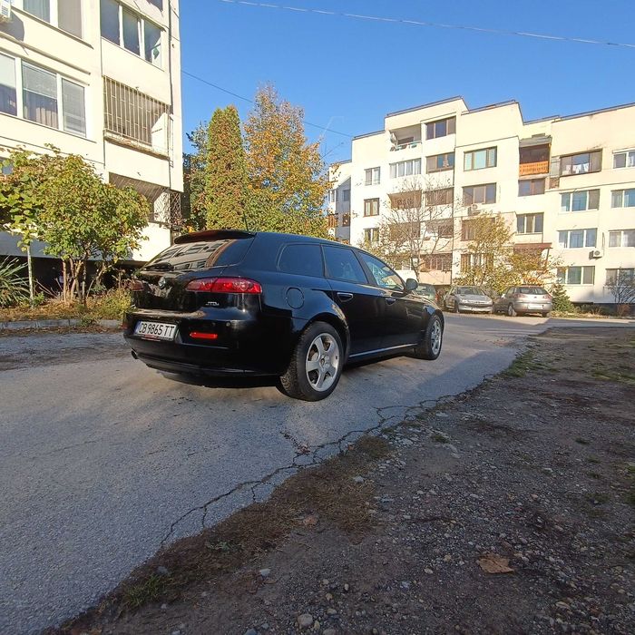 Продавам Алфа Ромео 159 sw,2010 г.