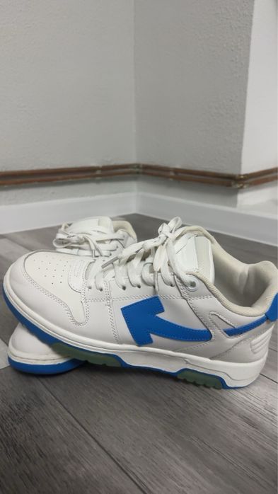 Off-White Out Of Office Noi