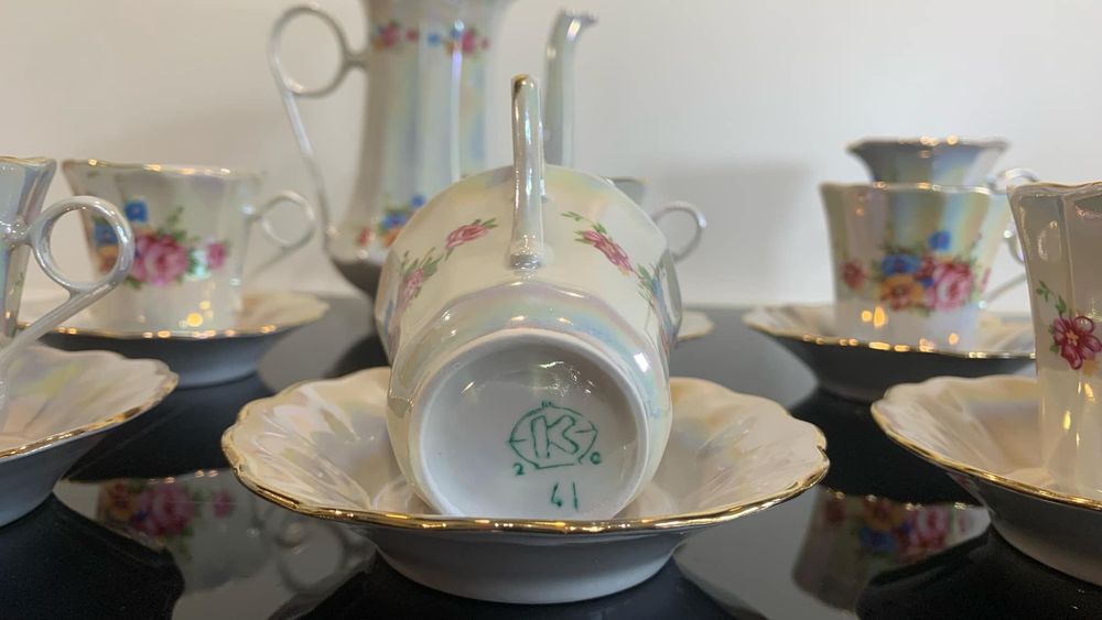 Порцеланов сервиз