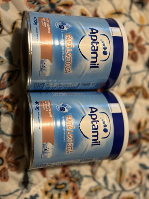 Vand 2 cutii Aptamil fara lactoza