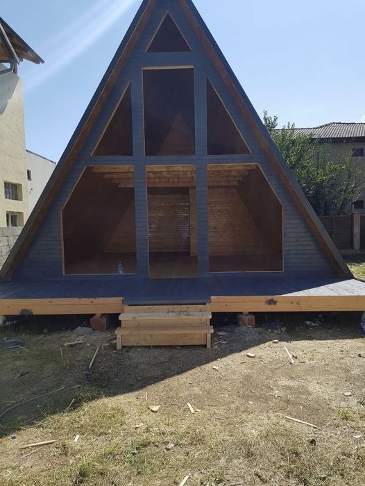 Vand cabane pe structura din lemn