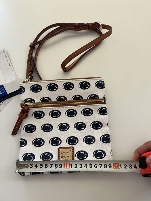 Дамска чанта тип портмоне