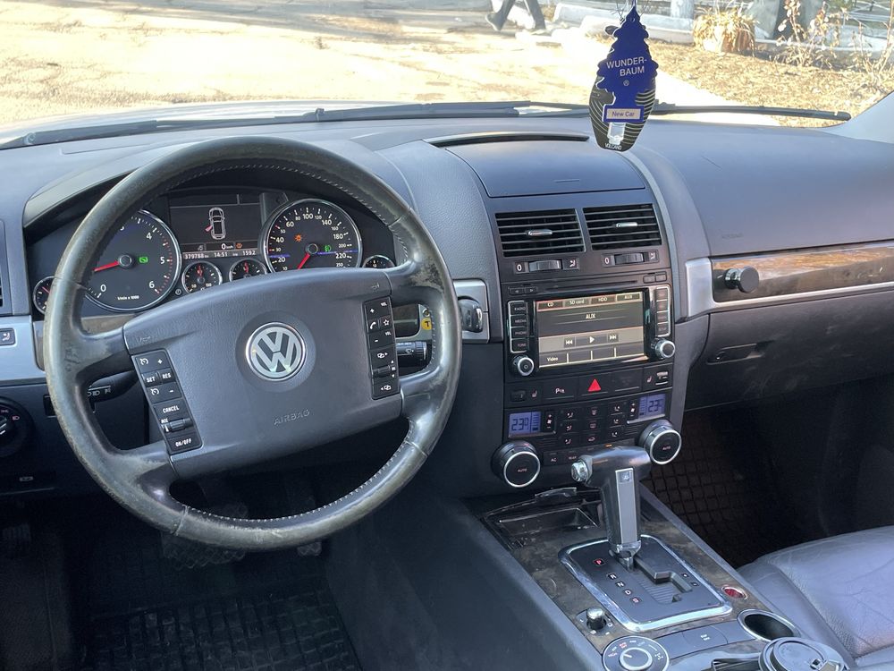 Volkswagen Touareg 3.0tdi/Automat/Extra full/variante