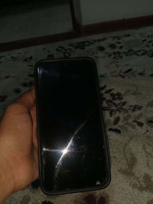 Сломанный Samsung a10s