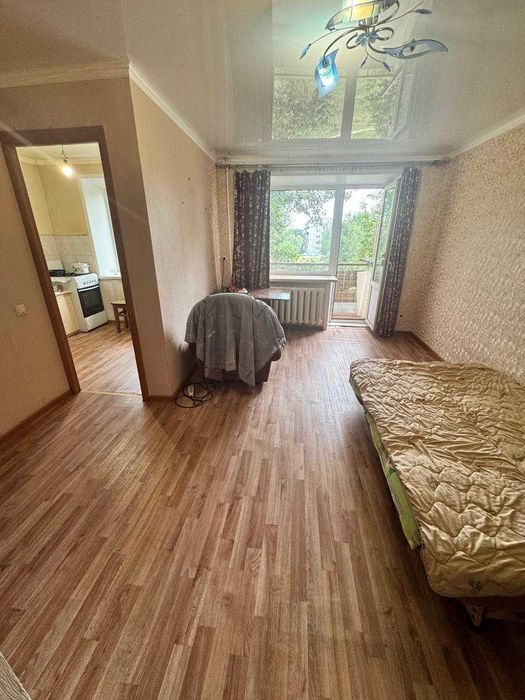 Продается 1 ком квартира в 10 мкрн, Франко 11!  7,1 мил!